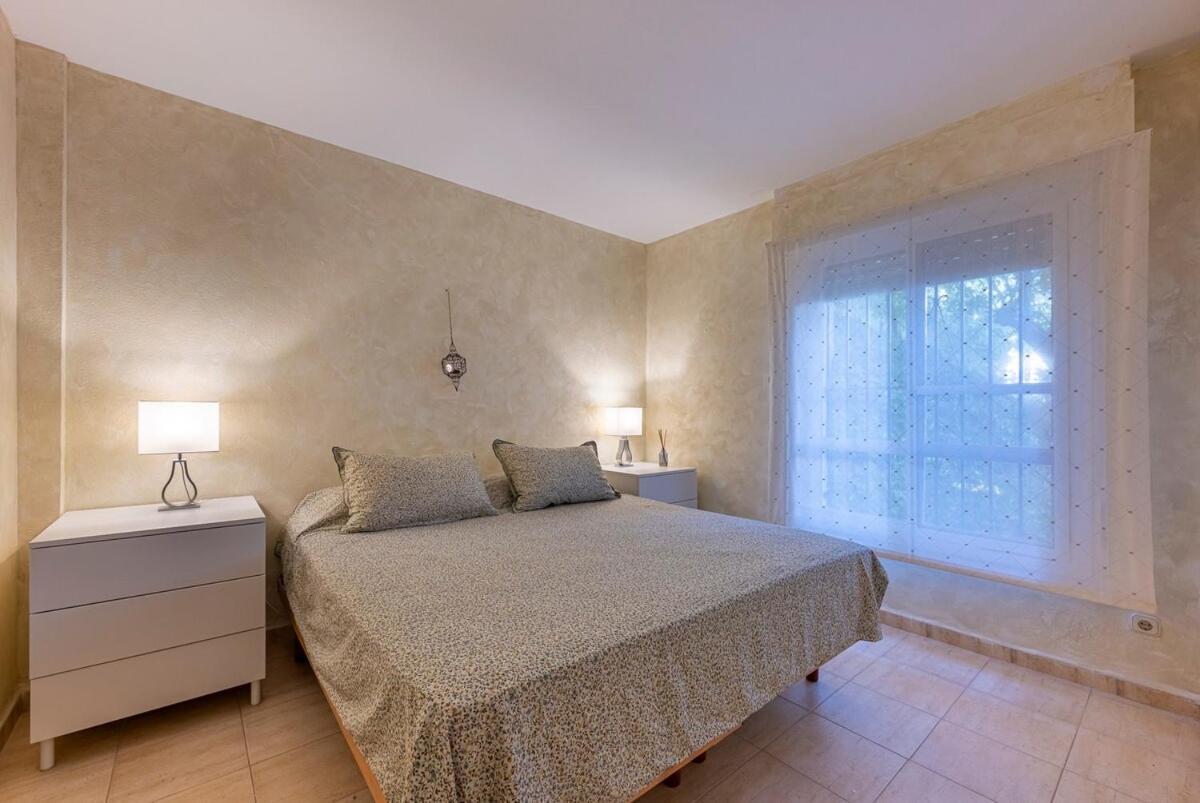 Quiet Near The Beach, With Pool And Garden Marbella
