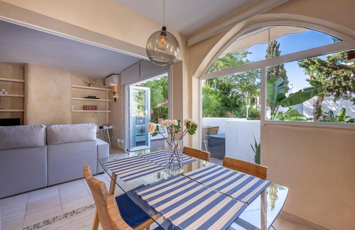 Apartment Quiet Near The Beach, With Pool And Garden