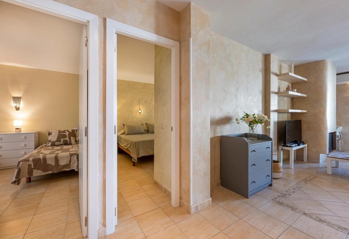 Quiet Near The Beach, With Pool And Garden Marbella