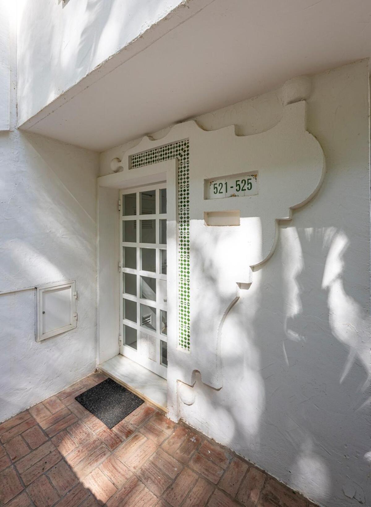 Apartment Quiet Near The Beach, With Pool And Garden