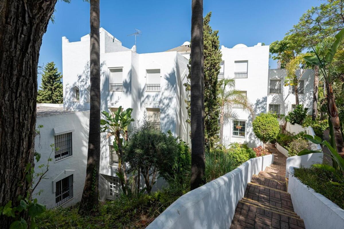 Apartment Quiet Near The Beach, With Pool And Garden *