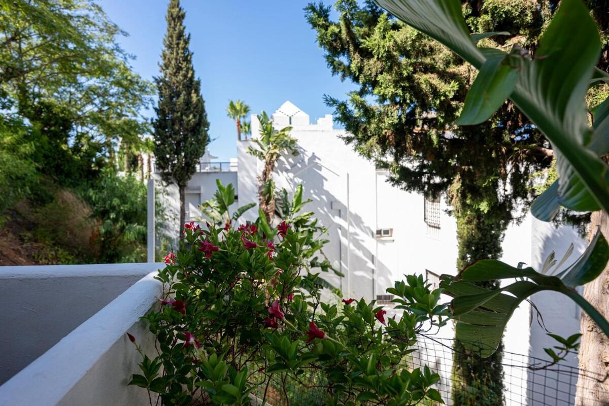 Quiet Near The Beach, With Pool And Garden Marbella