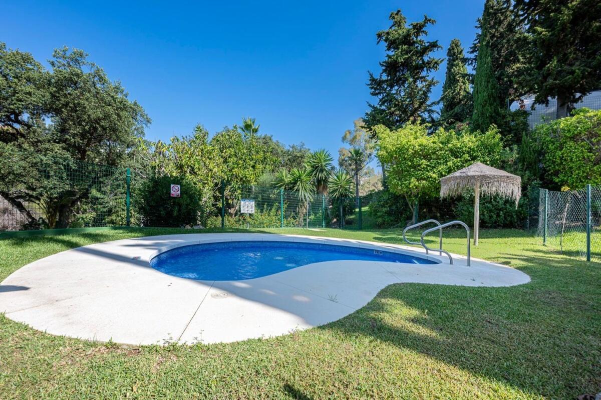 Quiet Near The Beach, With Pool And Garden Apartment
