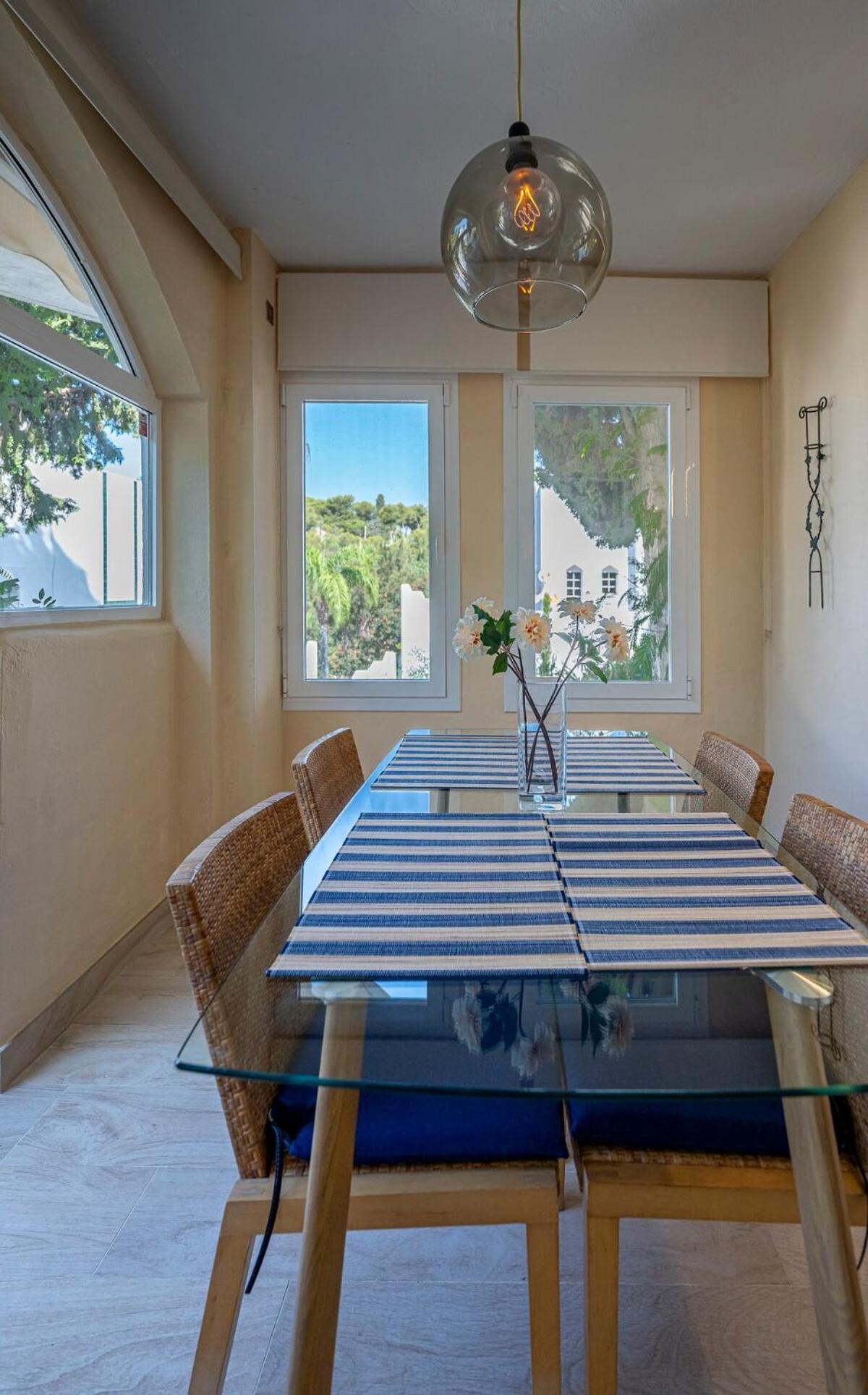 Apartment Quiet Near The Beach, With Pool And Garden *