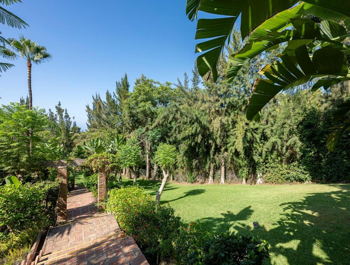Quiet Near The Beach, With Pool And Garden *